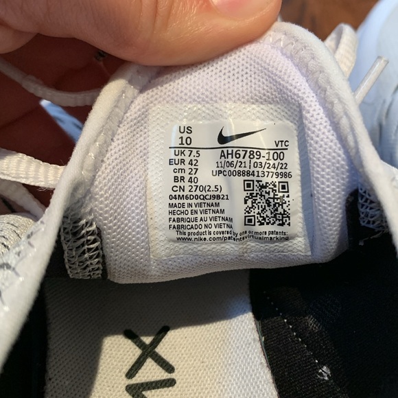 Nike 270 - Picture 6 of 6